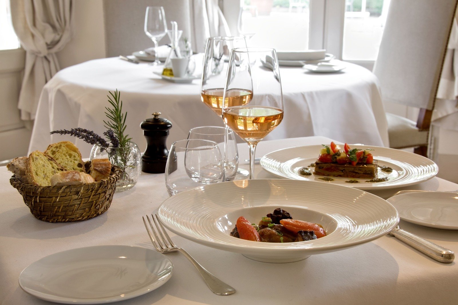 Luxury boutique hotel Benvengudo 4 stars Les Baux-de-Provence France gastronomic restaurant Chef Julie Chaix